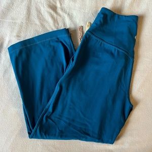 Lululemon wide leg yoga pants